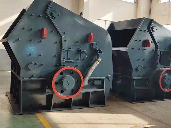 反（fǎn）擊式破碎站1